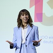 Symbolbild zeigt Renate Wagner