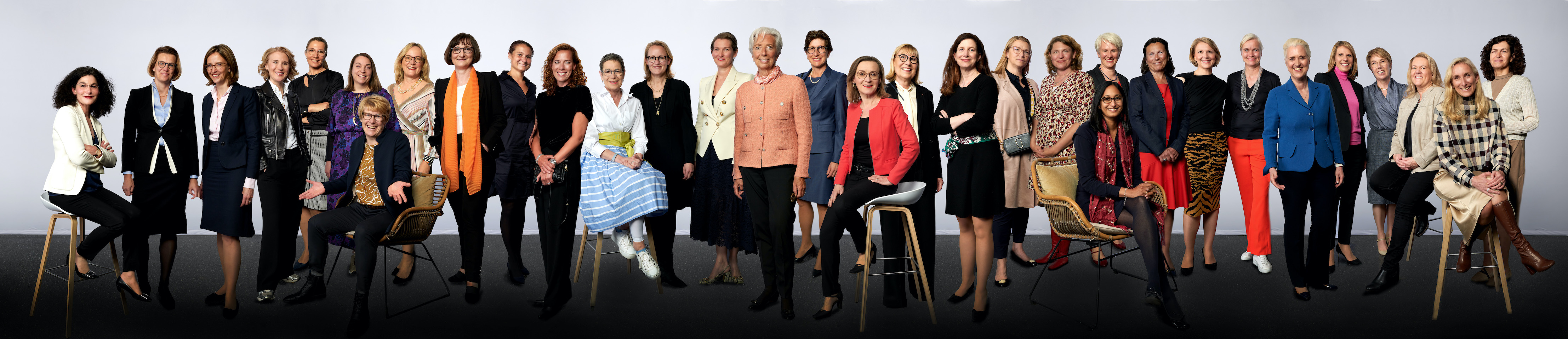 Symbolbild zeigt Gruppenfoto
